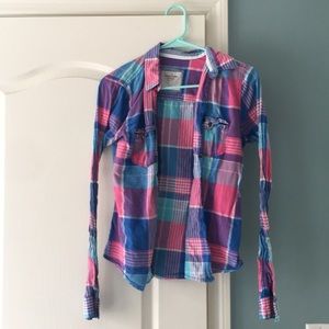 Women’s button up long sleeve shirt